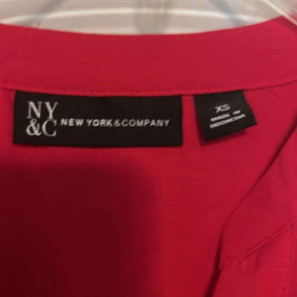 Women’s hot pink size XS NYC blouse - Picture 2 of 3